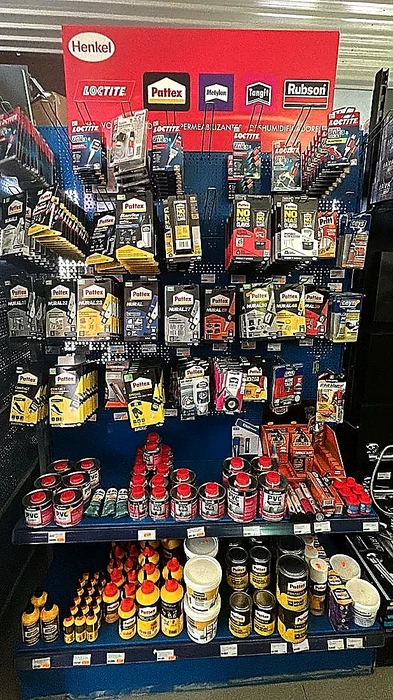 Adhesivos y selladores Loctite y Pattex