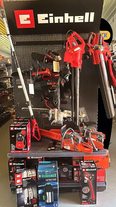 Expositor Einhell en tienda